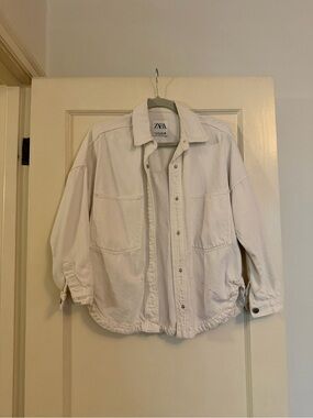 Zara Cream Button-Front Denim Jacket